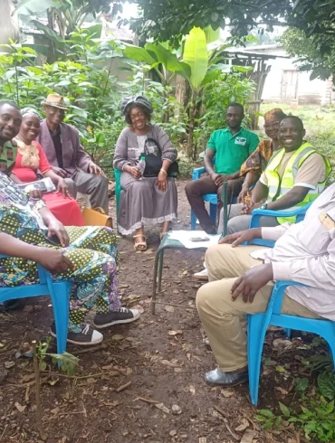 Meeting with small farmers